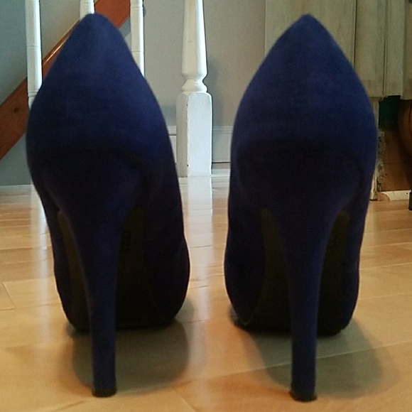 Deep Blue Heels - Picture 3 of 5
